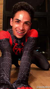 Kostium i pozy Spider-Mana