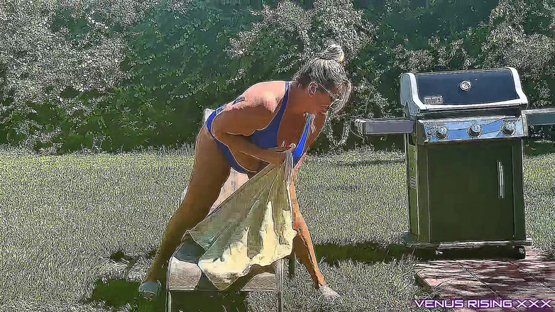 Venus Rising_Hotwife: Минет во дворе в видео от первого лица
