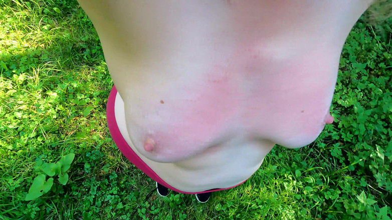 Bouncy Tits Action: Beat up Breasts in the Countryside