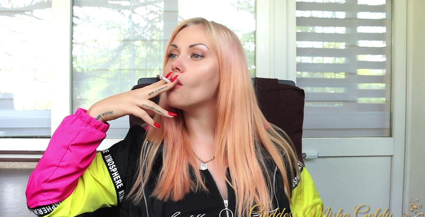 Goddess Misha Goldy: Nie możesz się oprzeć mocy mojego piękna i nie możesz...