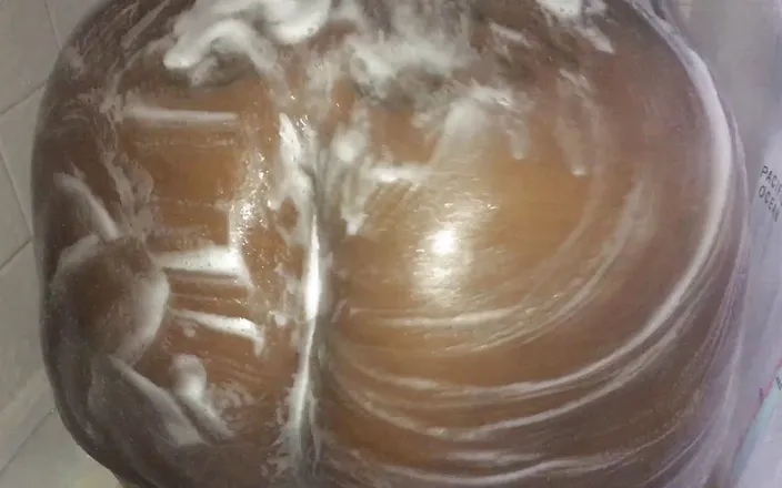 Dirty Diana Fetishes: Shower Time with Dirty Diana