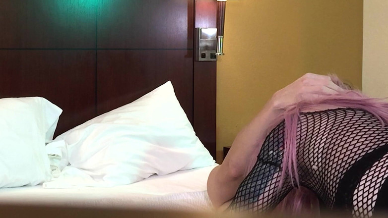 Jake Grand the man: Jade Madison, travesti gothique, suce une bite - compilation 10