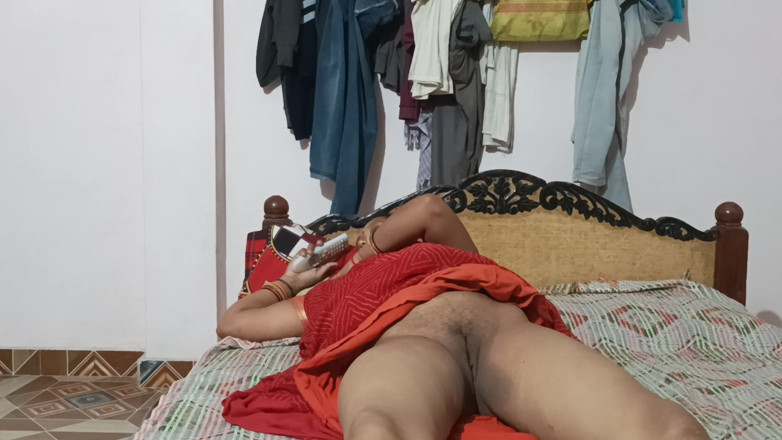 Samesarvice1987: Une demi-sœur baise avec son demi-frère dans la chambre