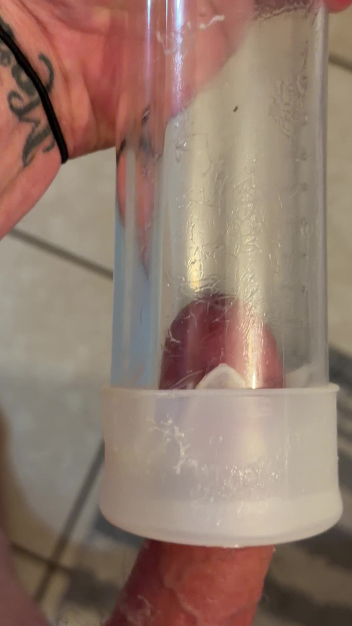 Cox Cummin: Penis pompalıyor