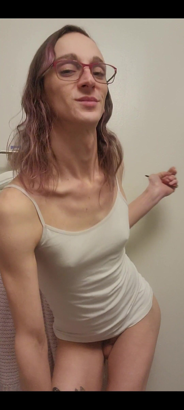 Shannon Rogue: Spogliarsi