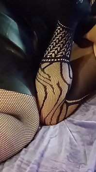 바이브레이터로 Sissygasm을 따먹는 여주인