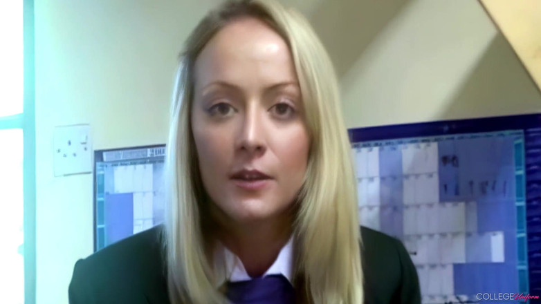 College Uniform: Інтерв'ю за участю Алани Чейз