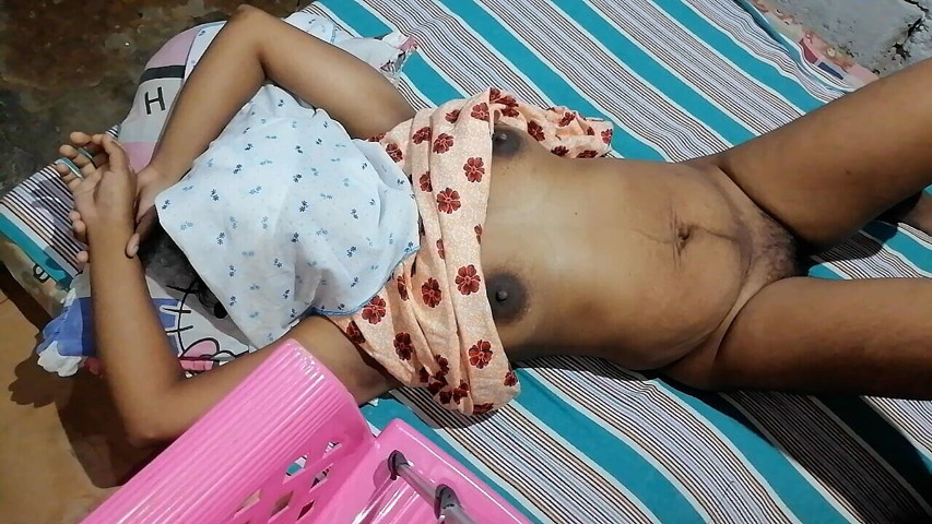 Beautiful Indian Desi Girl Wet and Tight Pussy Amazing Fuck Hot Sex (18+ milf wet tight pussy)