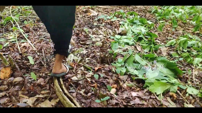 Vixenn Cruz: Pinay Risky Creampie in the Jungle Ela esguicha muito, conversa...
