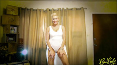 RyanKeely: MILF mit dickem arsch, glasdildospiel - ryan Keely