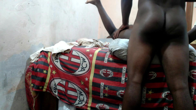 Black African 007: 让每个男人疯狂的热辣阴道 第5部分