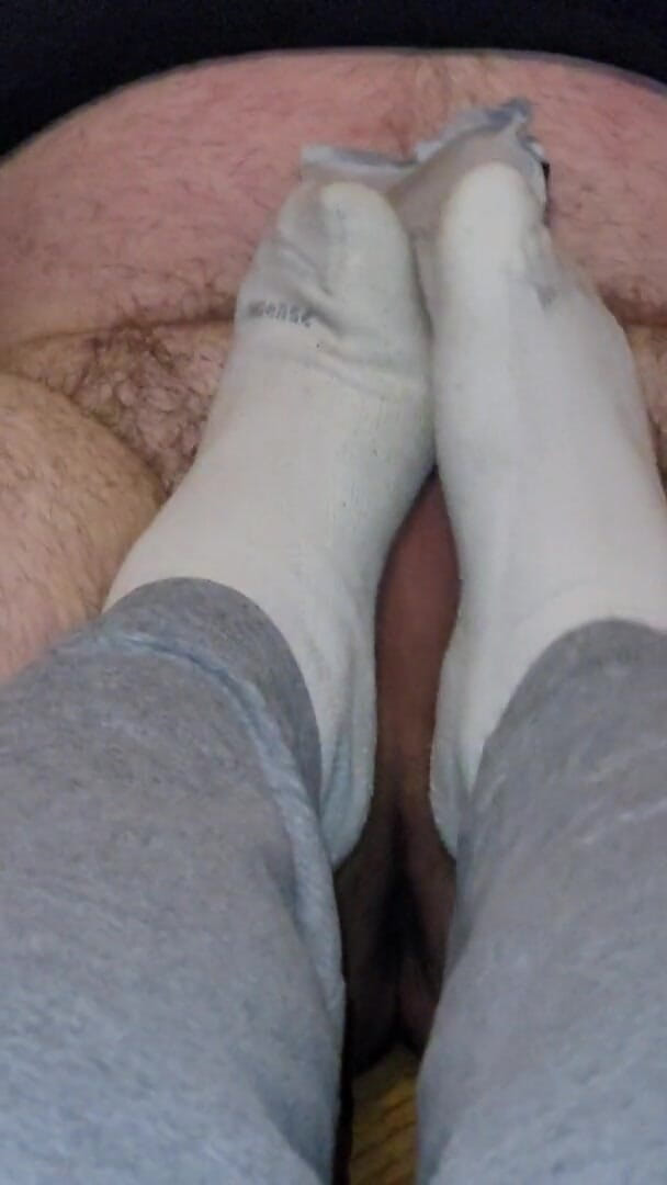 Miss Sock trampler: CBT avec des chaussettes