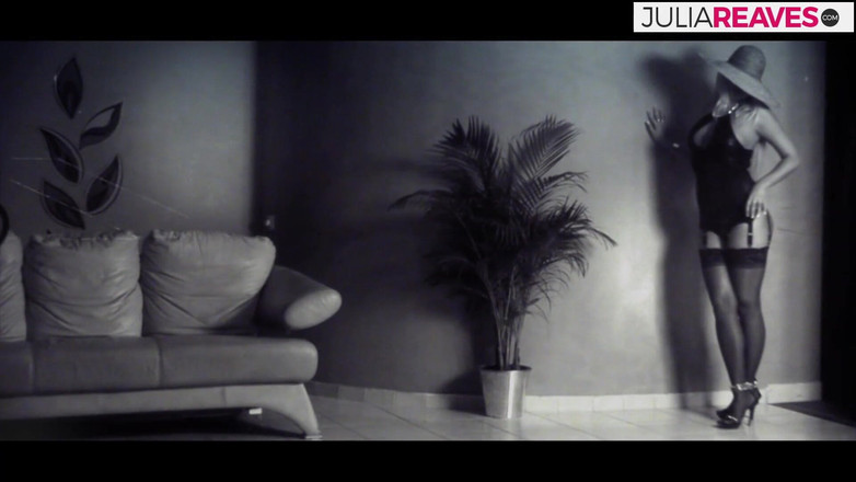 Fuck HQ: 격렬한 열정으로 지배하고 타는 발정난 금발 밀프