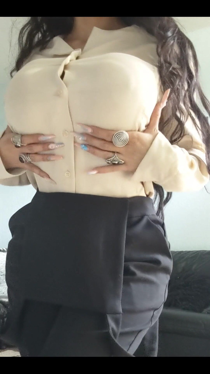 Anakaliyah: Beauty