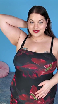 Date Accidentally Turned Into Panties - After a Date with Sydney Screams, You Go Back to Her's for a Night Cap and Are Transform