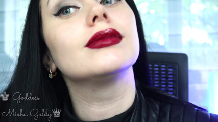 Goddess Misha Goldy: Porra nos meus grandes lábios e fumaça de narguilé!