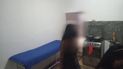 NEGRITA SEXY: Người bạn gossipy của tôi đang tán tỉnh hàng xóm. Cô ấy...