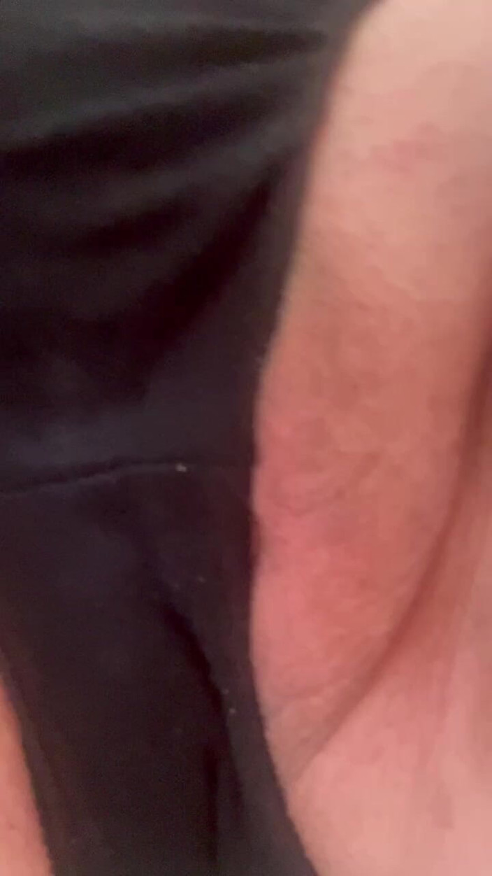 Julie Cunningham: Branlette dans une vieille culotte noire coquine avec des taches -...
