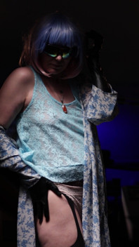 Striptease cu ritual intim
