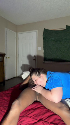 Big uhaul: Pawg yarakla oynuyor
