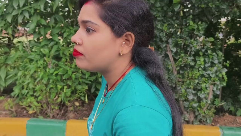 Sona bhabhi: Odia Desi ehefrau genießt es mit ihrem freund im park
