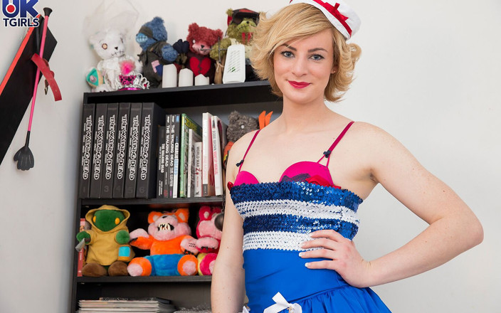 UK TGirls: Brum Beauty Adele Starr