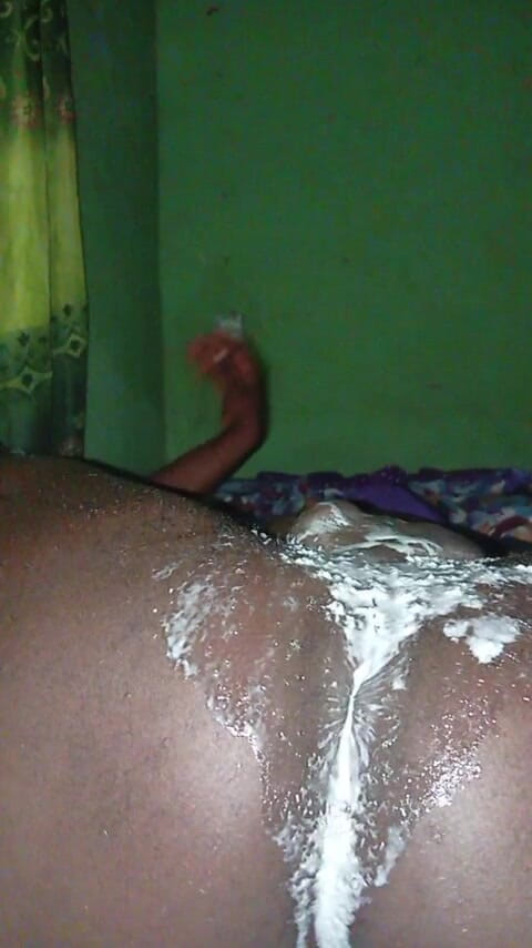 Badman4606: Чувак із биком трахає її тугу дірку в пизді