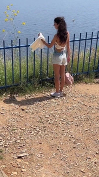 Публичный засвет хуя - девушка помогает мне кончить в горах