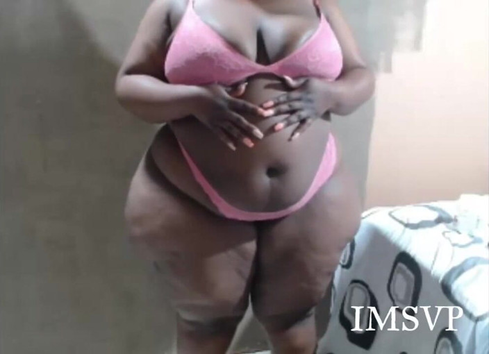 Big black clapping booties: mi masturbo il mio gigantesco culo bbw, episodio 51