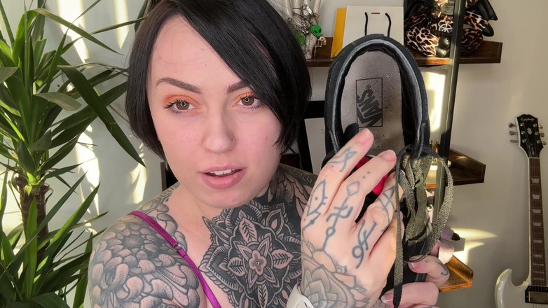 Miss Valentina: Brudne upokorzenie