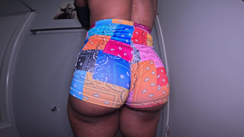 Bubble_butt_babe: Ragazzo gay con un bel culo