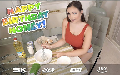 RealJam VR: Special Birthday Cake