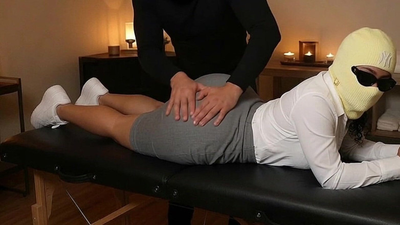 Animate golden: Zierliche Culona bekommt tiefe massagen auf dem tisch