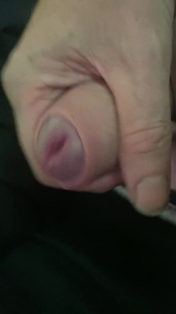 Virgin Crossdresser "Oidacat": Fkn tosser
