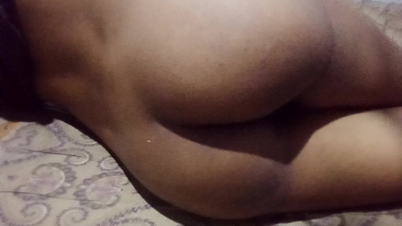 TEENADESI: Каждый мужчина мечтает о моей киске