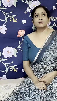 Stepsister First Time Sex with Stepbrother in Desi Saree