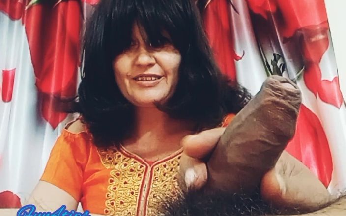 Bolly Karma: Matură sexy curvă are nevoie de pulă mare și neagră