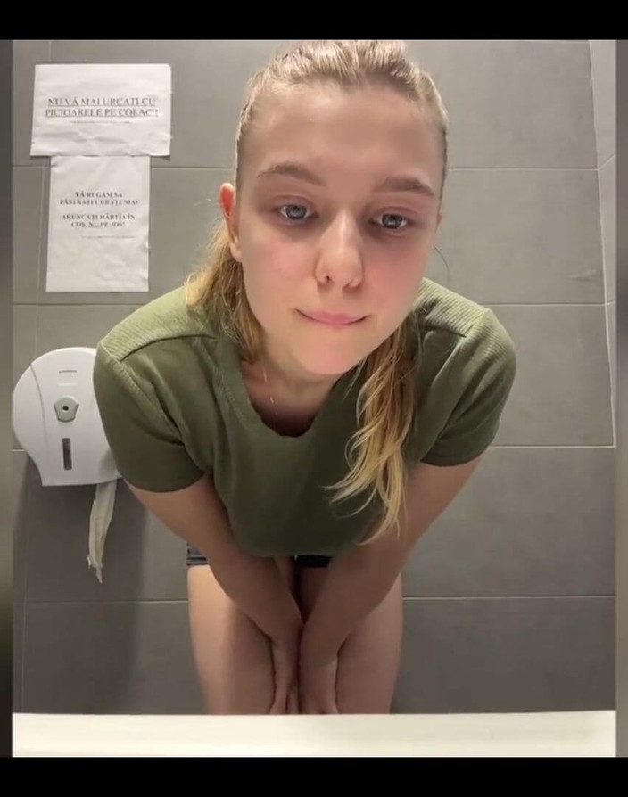 JuiceLussie: Extrémní stříkání. Velký zadek sedí na kameře