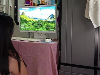 Artemisa74: POV - ik maak mijn kamergenoot wakker met een uitstekende pijpbeurt,...
