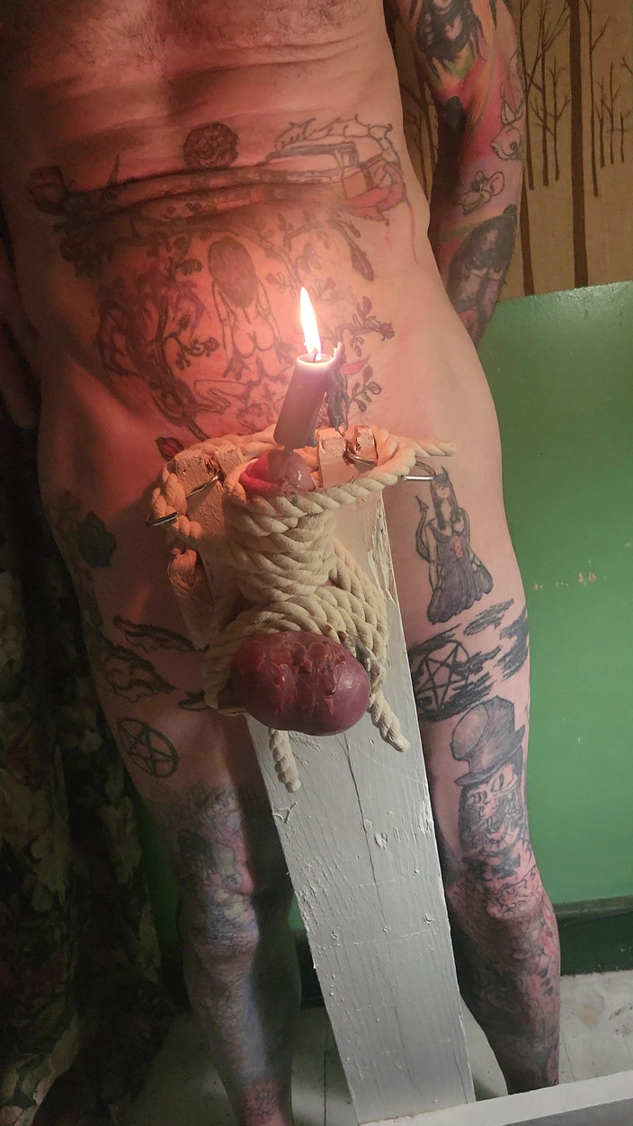 Goode Girl: Goode Girl bičování koulí od svíčky Pt2