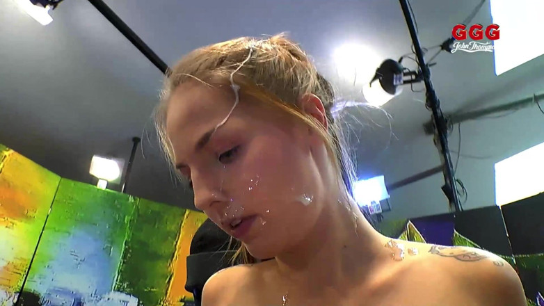 GGG John Thompson Studio: Дика оргія: п'ять збуджених пизд, знищених двома жорсткими членами