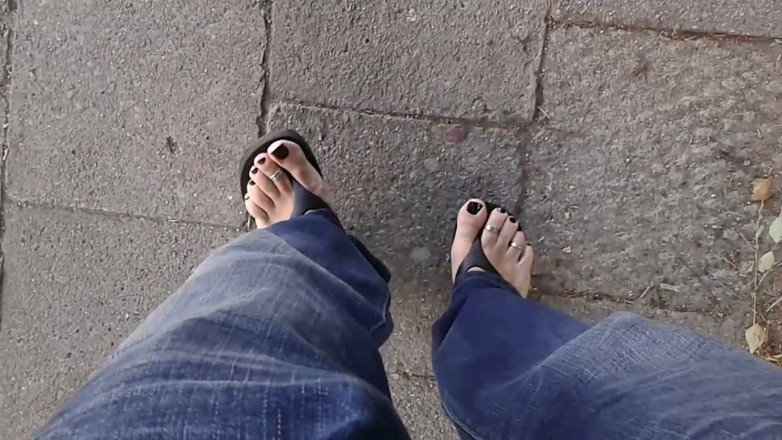 Heelex: Pretty Feet