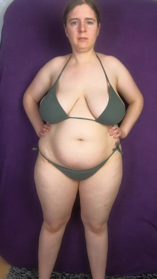 Lingerie Review: บิกินี่เล็กไปสำหรับฉัน