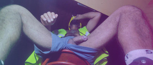 Stink HairyMale: Merokok di malam hari