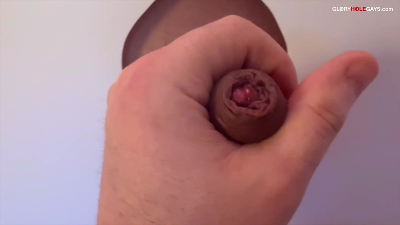 GLORYHOLEGAYS: Lelaki gay muda di lubang gemilang - aksi tanpa henti selama...