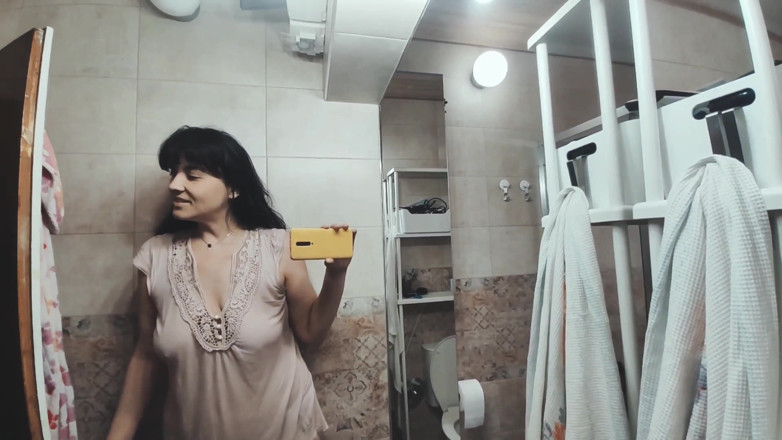 Hairy Homemade Amateur Orgasms: Kencing di mulut suami - fetish penghinaan