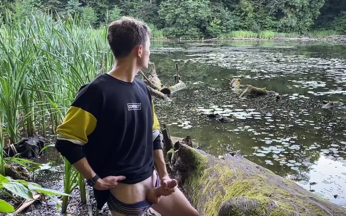 Rushlight Dante: Cumshow outdoor jeden biegacz prawie mnie złapał