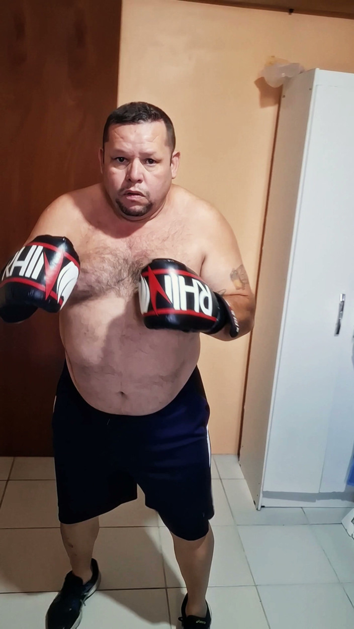 Punchbagplz: Bulldozer Regresa - Entrenamiento En Primer Plano De Peso Pesado