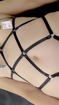 Mayu NO74 harika ve çok sayıda fışkırtma kamerası tarafından birçok kez doğrudan vurulduktan sonra bozuluyor. Güzel görünümü bir de M sapığına dönüşür. Et pisuar eğitimi. SM Harness & Collar & Nipple Beers Pr