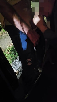 Incredibil ce a făcut. O soție sexy obraznică se fute cu un bărbat pulă